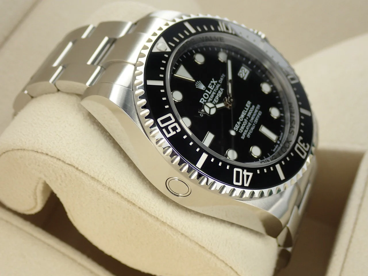 ロレックス シードゥエラー ディープシー Ref.136660 ステンレススチール ブラック文字盤 - Image 4