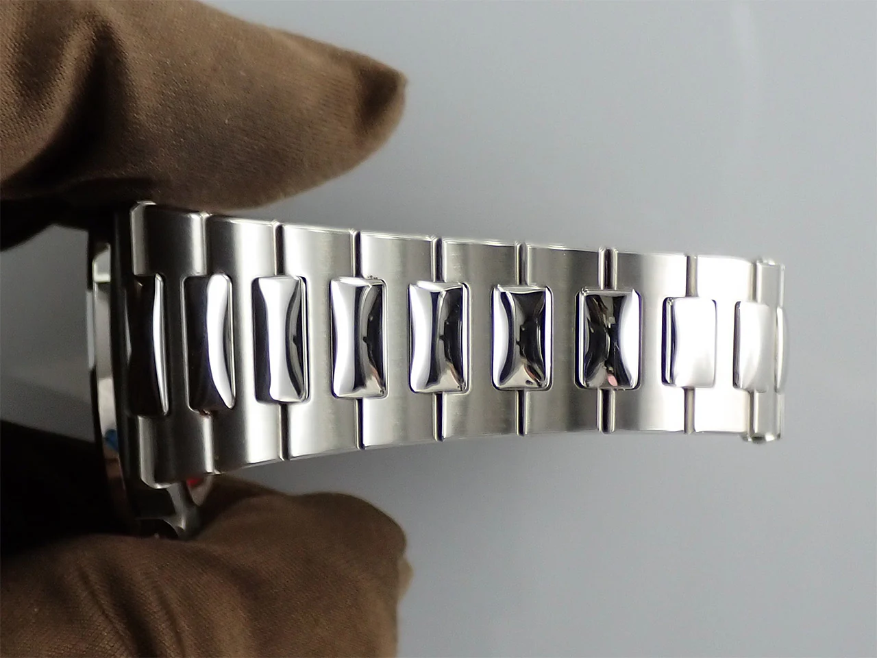 パテックフィリップ ノーチラス Ref.3800/1A-001 ステンレススチール ブラック文字盤 - Image 9