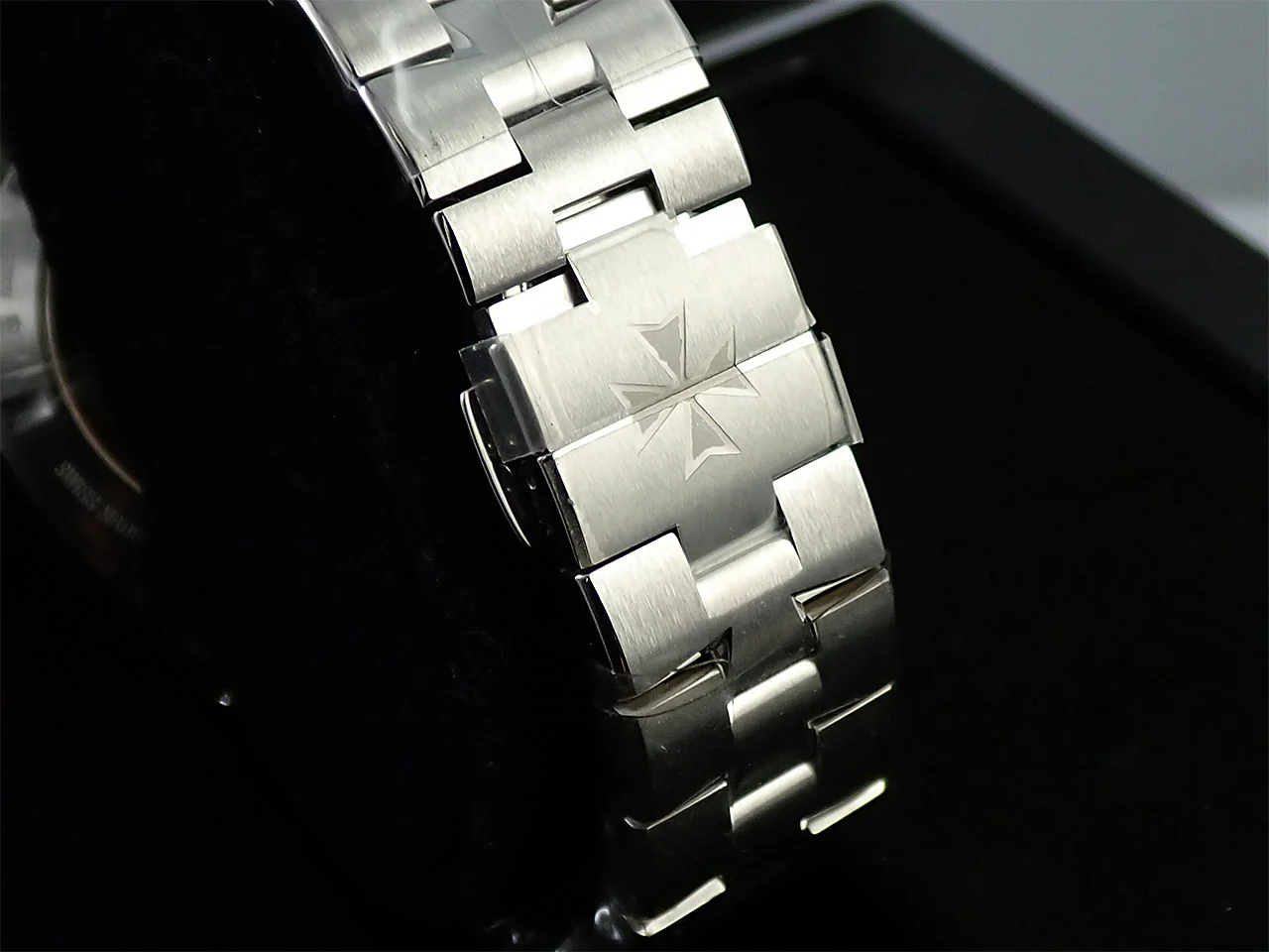 ヴァシュロンコンスタンタン オーヴァーシーズ クロノグラフ Ref.5500V/110A-B148 ブルー文字盤 未使用 20U3H515 - Image 6