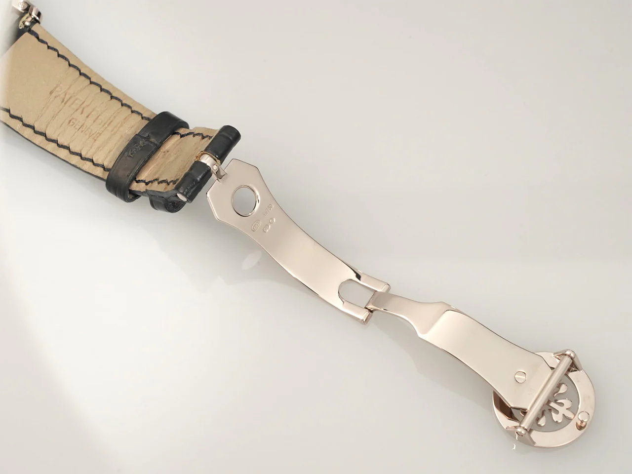 パテックフィリップ カラトラバ Ref.5196G-001 ホワイトゴールド シルバー文字盤 - Image 9