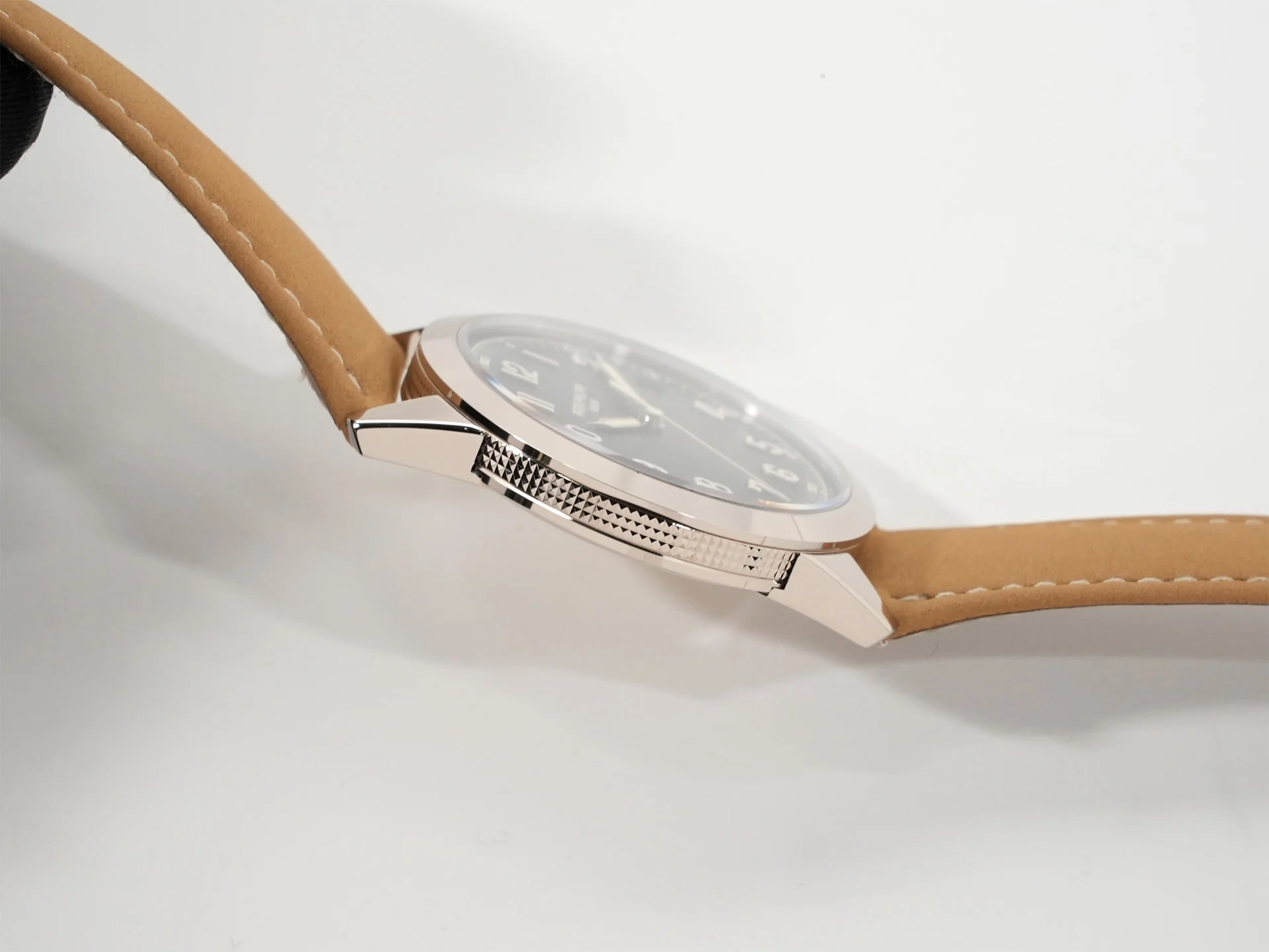 パテックフィリップ カラトラバ Ref.5226G-001 ホワイトゴールド ブラックグラデーションのテクスチャード ラック アントラサイト文字盤 - Image 5