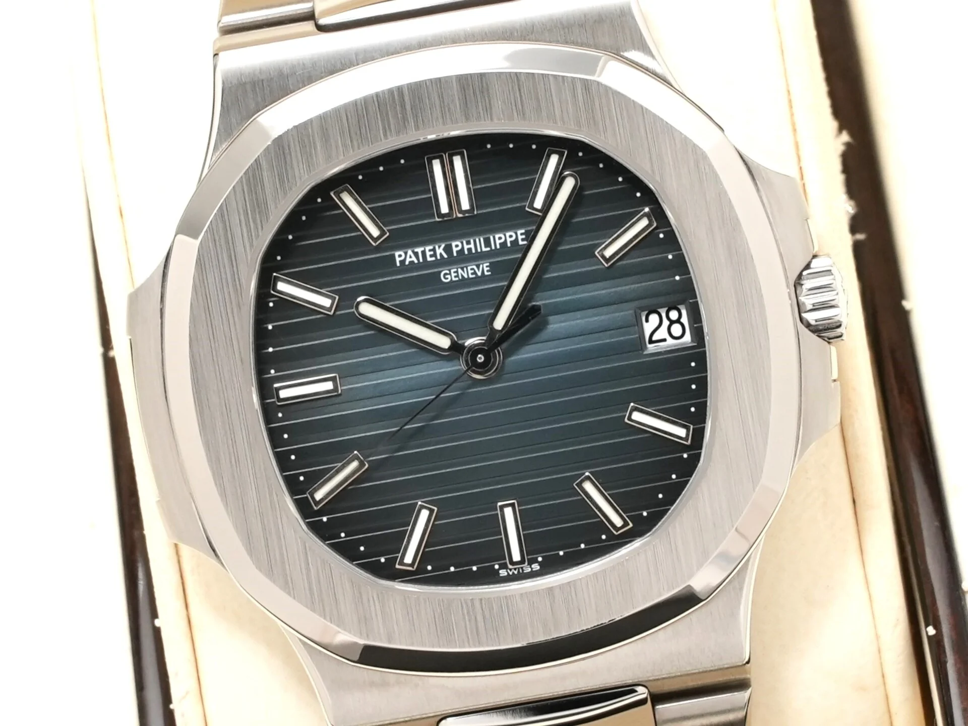 パテックフィリップ ノーチラス Ref.5711/1A-001 ステンレススチール ブルー文字盤 - Image 3