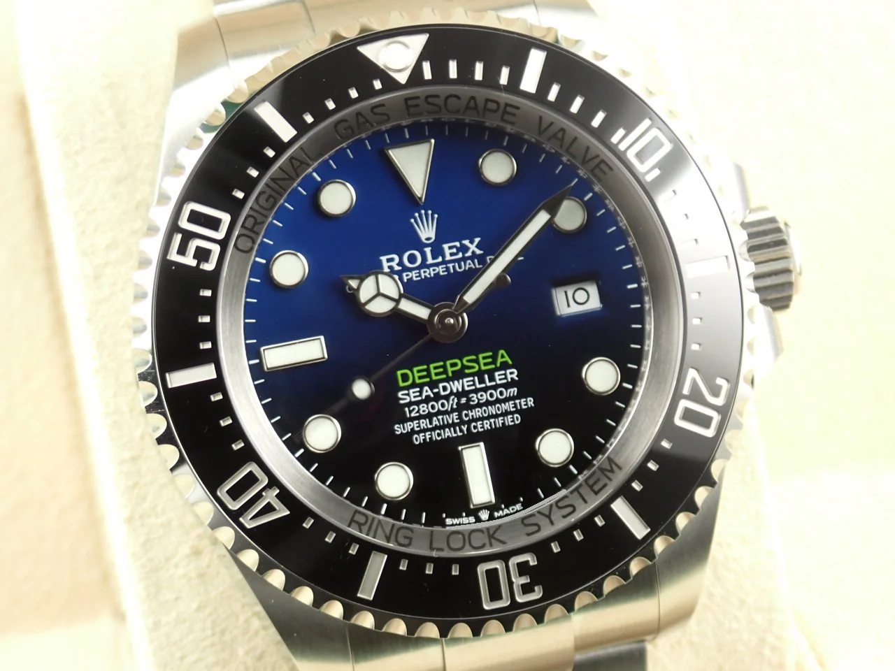 ロレックス シードゥエラー ディープシー Ref.126660 ステンレススチール D-BLUE文字盤 - Image 3