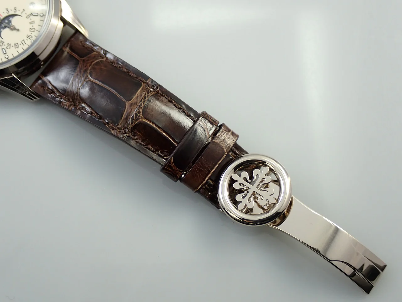 パテックフィリップ パーペチュアルカレンダー Ref.5320G-001 ホワイトゴールド アイボリー文字盤 - Image 8