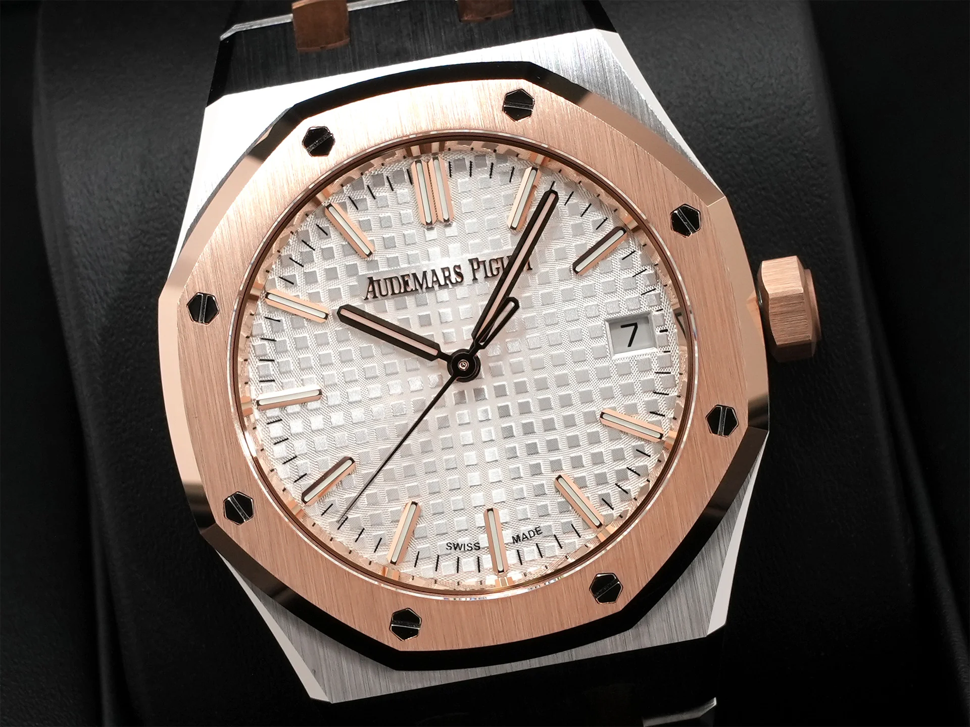オーデマピゲ ロイヤルオーク Ref.15550SR.OO.1356SR.02 ステンレススチール/ピンクゴールド シルバー文字盤 - Image 3