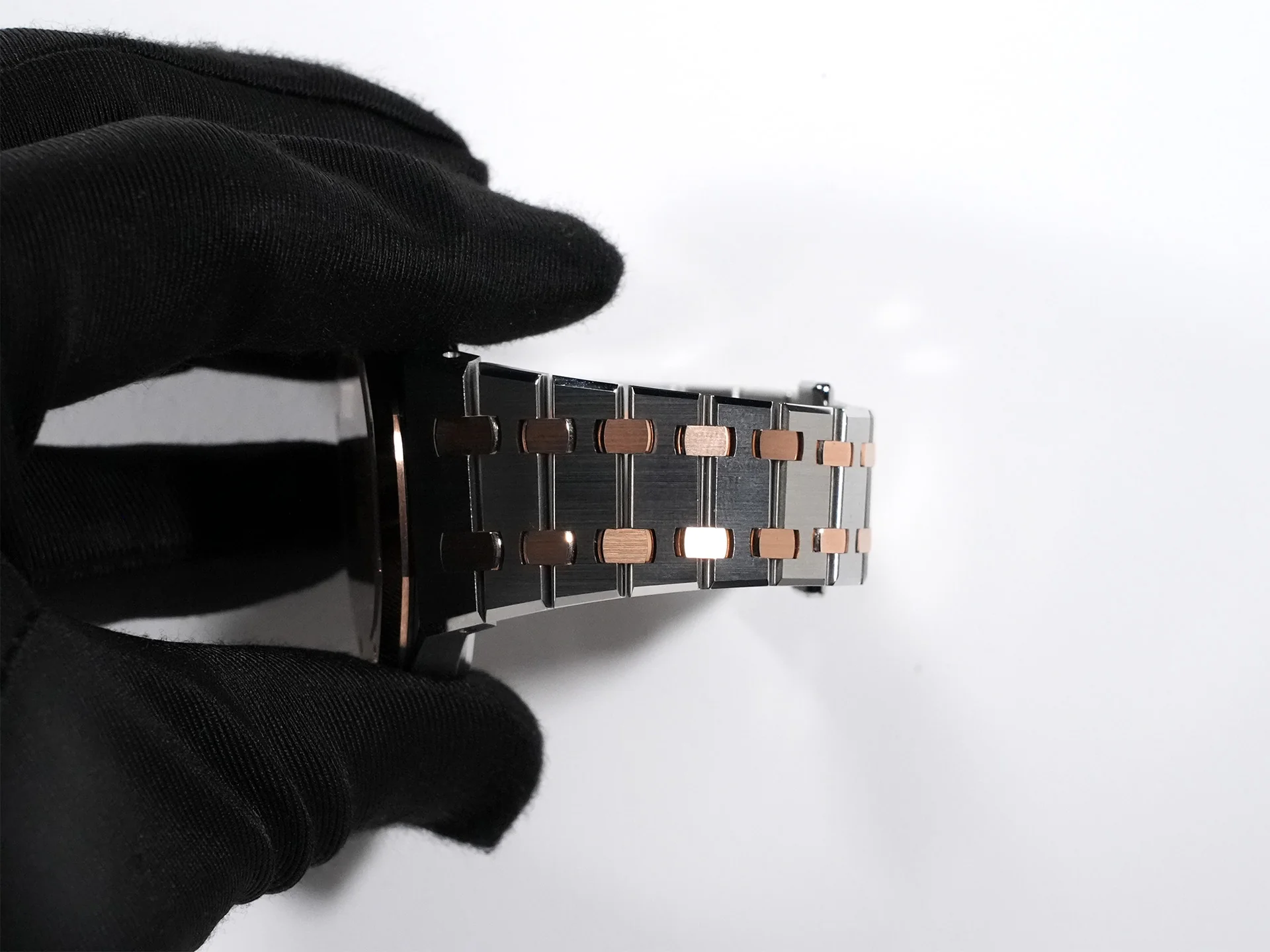 オーデマピゲ ロイヤルオーク Ref.15550SR.OO.1356SR.02 ステンレススチール/ピンクゴールド シルバー文字盤 - Image 9