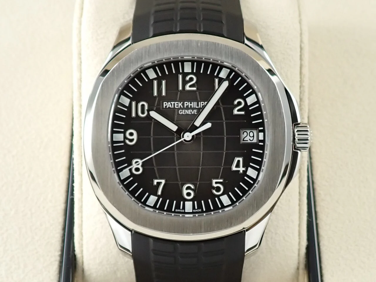 パテックフィリップ アクアノート Ref.5167A-001 ステンレススチール ブラック文字盤 - Image 2