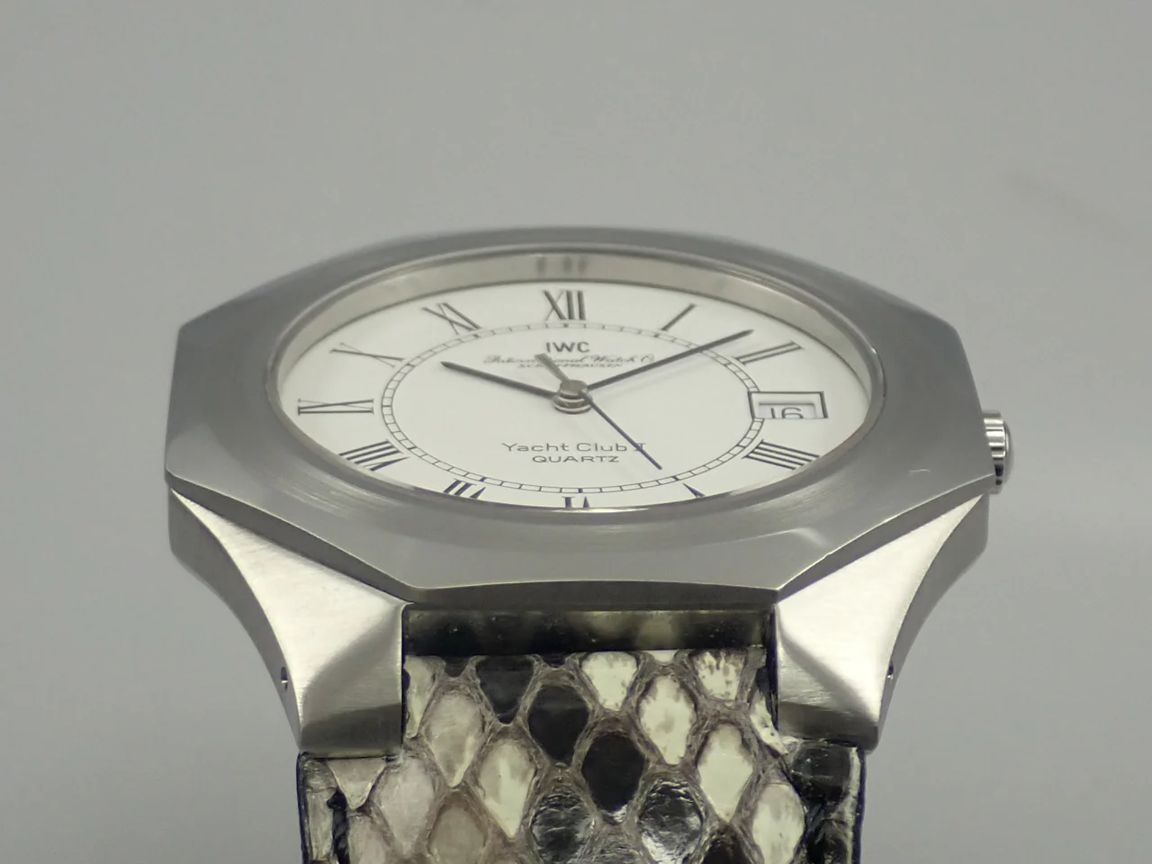 IWC ヨットクラブ クォーツ Ref.- ホワイト文字盤 中古 3XUXA237 - Image 6