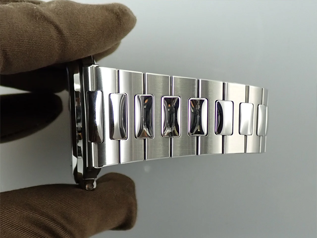 パテックフィリップ ノーチラス Ref.5711/1A-010 ステンレススチール ブルー文字盤 - Image 9