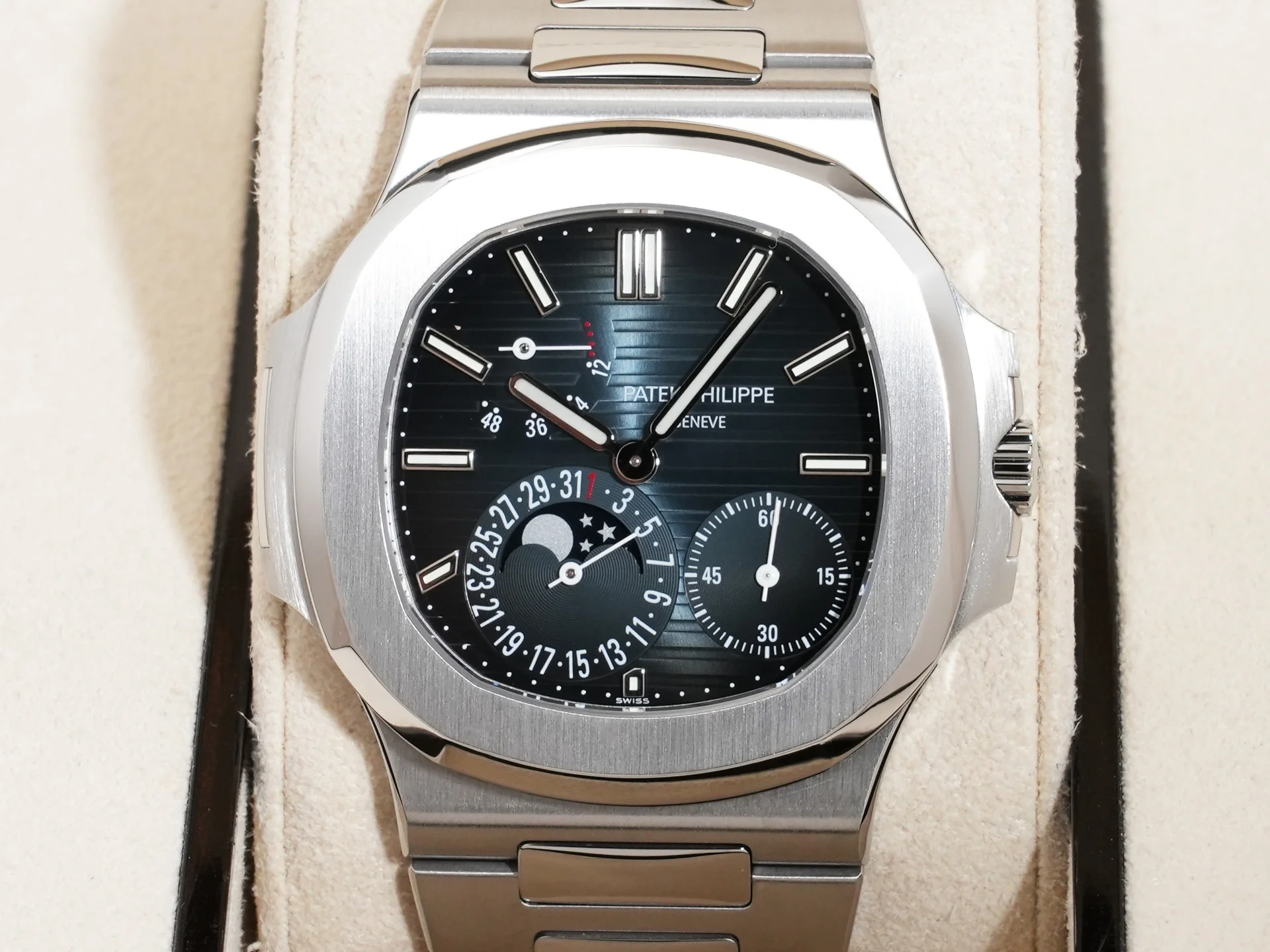 パテックフィリップ ノーチラス プチコンプリケーション Ref.5712/1A-001 ステンレススチール ブルー文字盤 美品 44br4v35 - Image 2