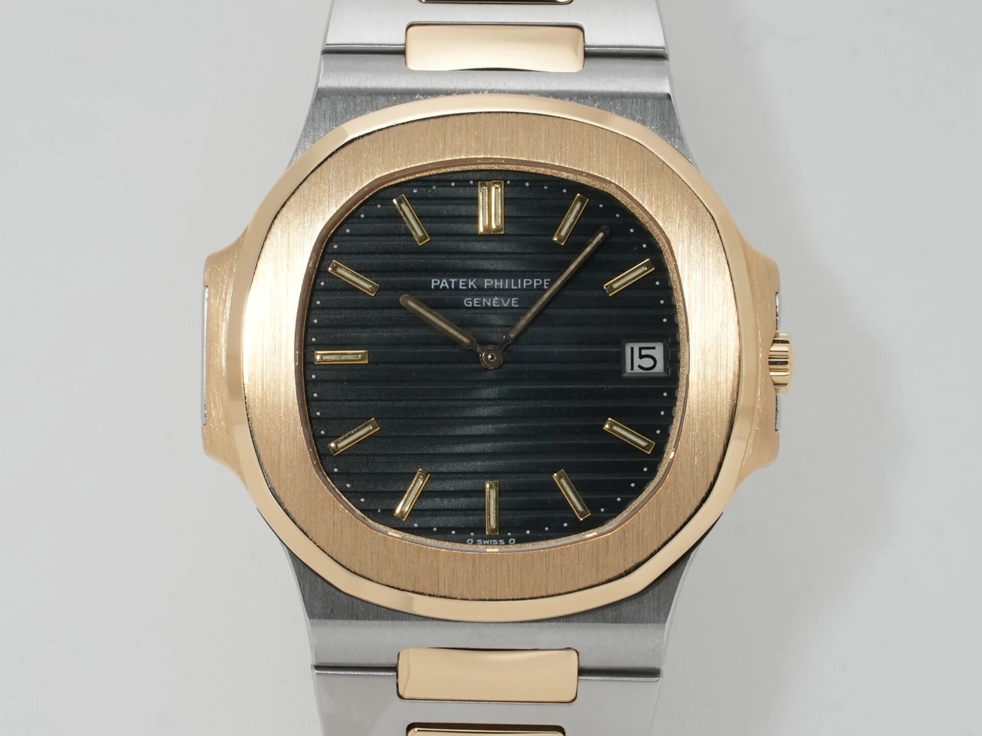 パテックフィリップ ノーチラス Ref.3700/11JA ステンレススチール/イエローゴールド ブルー文字盤 中古 4cbnc2cc - Image 2