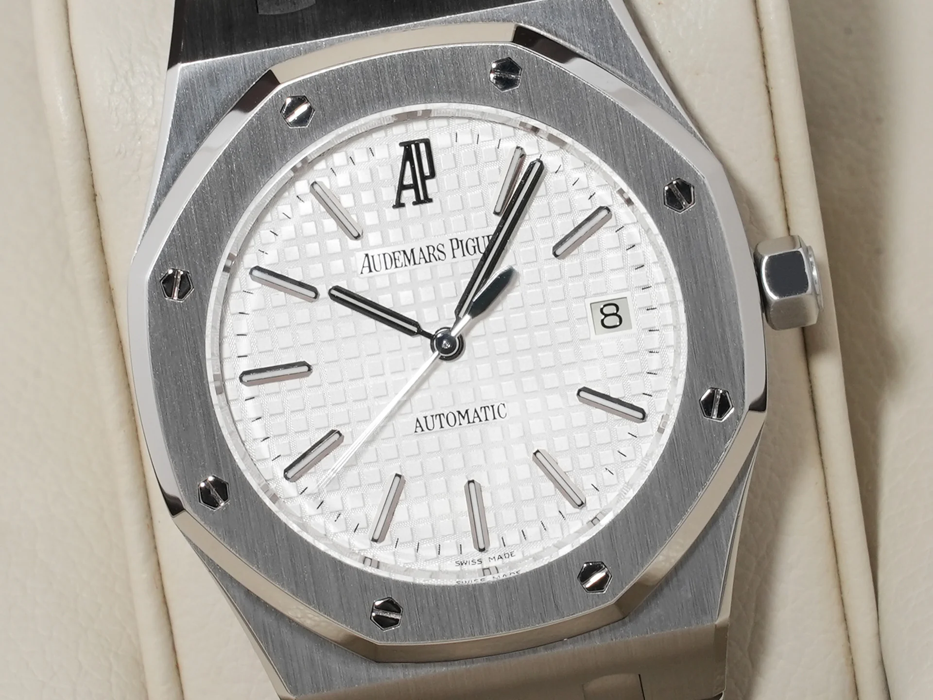 オーデマピゲ ロイヤルオーク Ref.15300ST.OO.1220ST.01 ステンレススチール シルバー文字盤 - Image 3