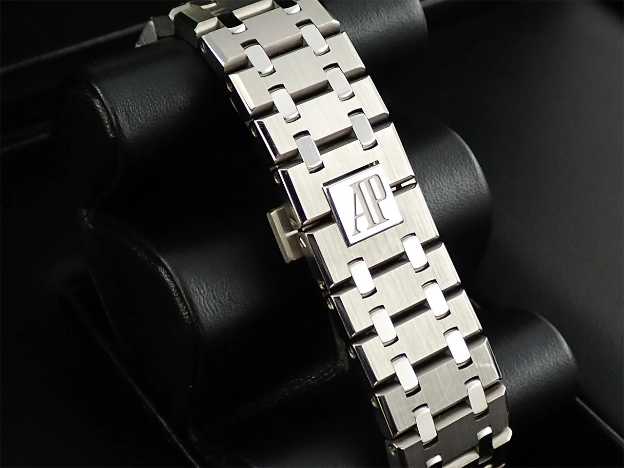 オーデマピゲ ロイヤルオーク トゥールビヨン エクストラ シン Ref.26510IP.OO.1220IP.01 チタン スモークブルーダイヤル文字盤 - Image 8