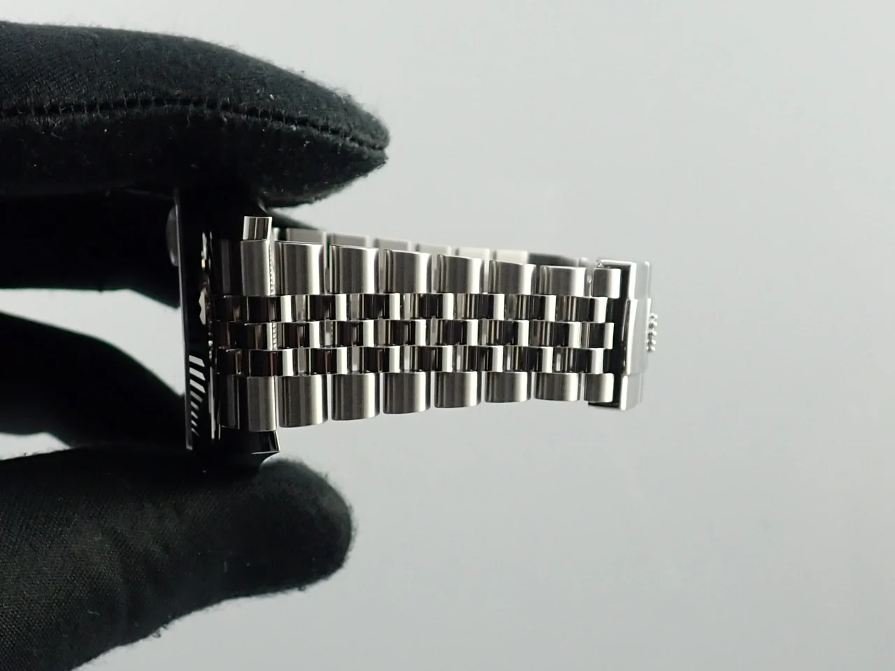 ロレックス デイトジャスト41 Ref.126334 ステンレススチール/ホワイトゴールド スレートローマン文字盤 ジュビリーブレスレット 美品 5AMX9TYJ - Image 9