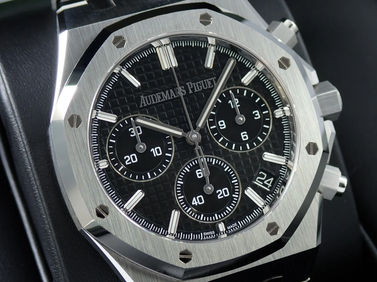 オーデマピゲ ロイヤルオーク クロノグラフ 50周年記念 Ref.26240ST.OO.1320ST.02 ステンレススチール ブラック文字盤 - Image 3