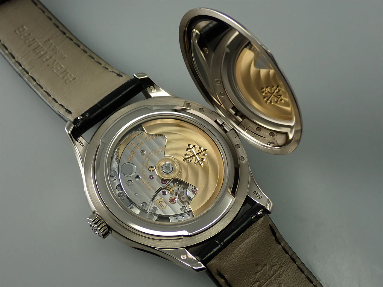 パテックフィリップ カラトラバ Ref.5227G-010 ホワイトゴールド ブラック文字盤 - Image 5