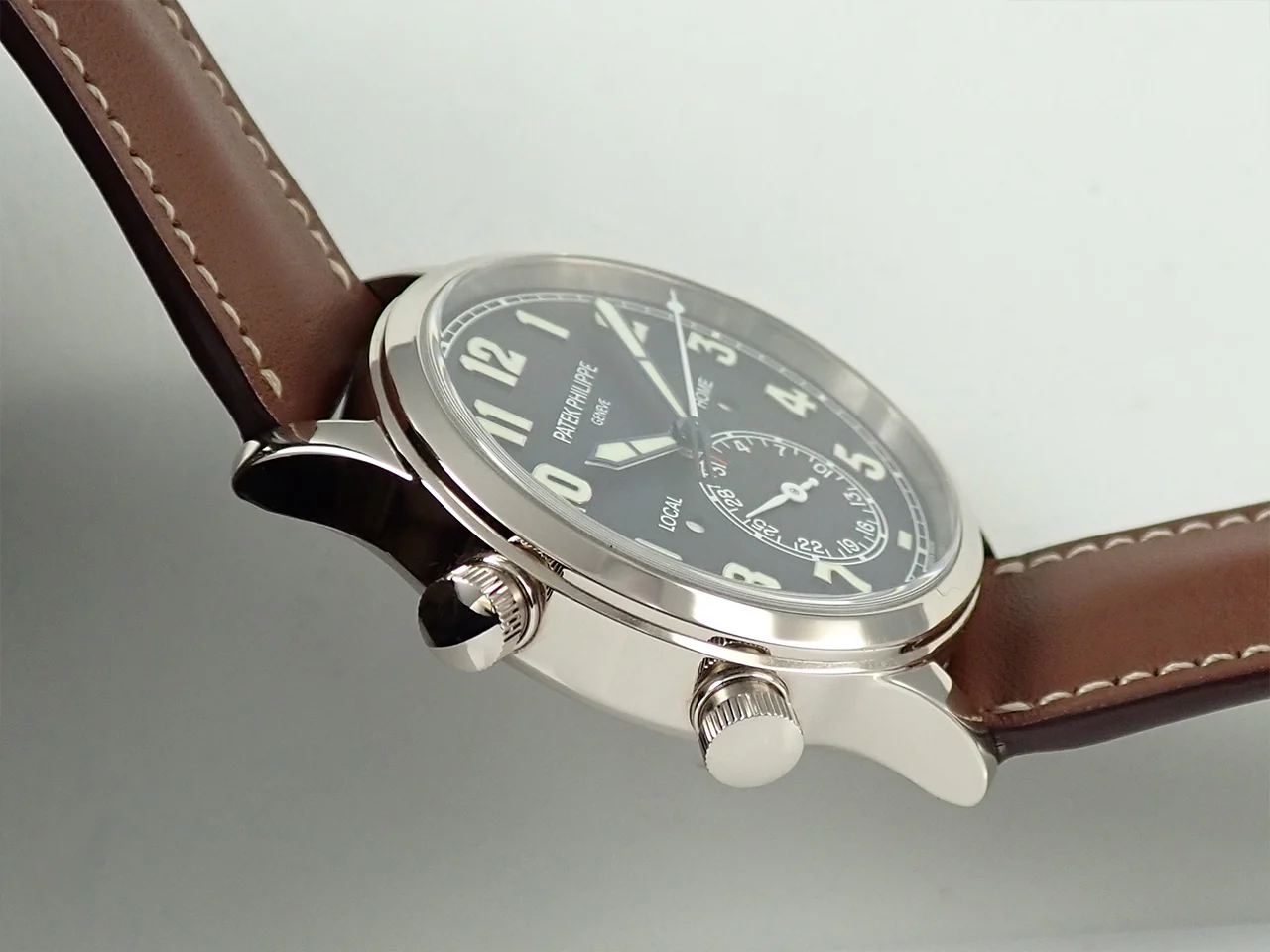 パテックフィリップ カラトラバ パイロット トラベルタイム Ref.5524G-001 ホワイトゴールド ブルー文字盤 - Image 5