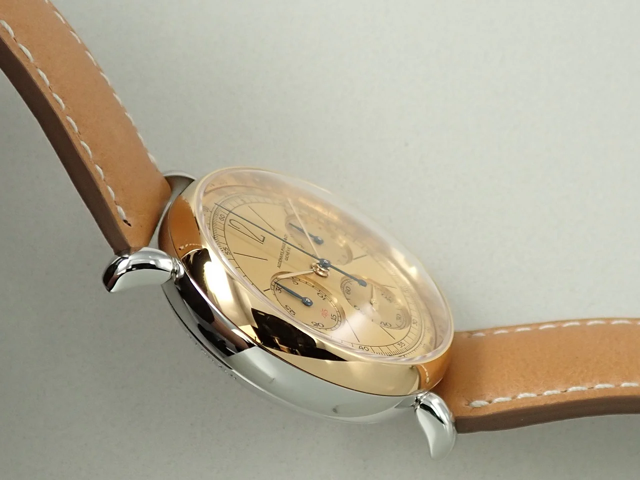 オーデマピゲ リマスター 01 クロノグラフ Ref.26595SR.OO.A032VE.01 ステンレススチール/ピンクゴールド イエローゴールドカラー文字盤 - Image 5