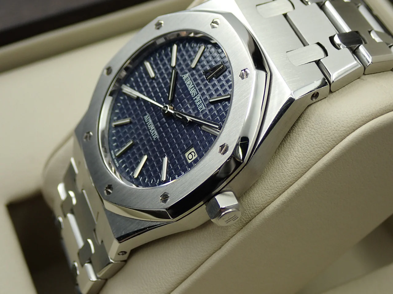 オーデマピゲ ロイヤルオーク Ref.15300ST.OO.1220ST.02 ステンレススチール ブルー文字盤 - Image 5