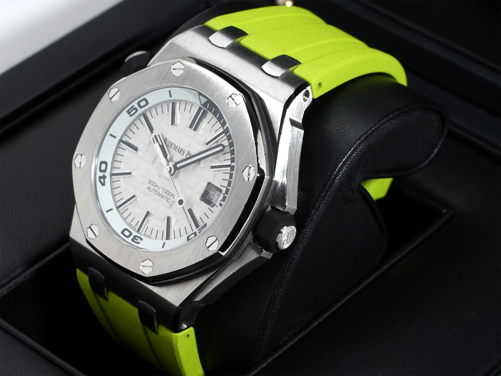 オーデマピゲ ロイヤルオーク オフショア ダイバー Ref.15710ST.OO.A002CA.02 ステンレススチール シルバー(メガタペストリー)文字盤 - Image 4