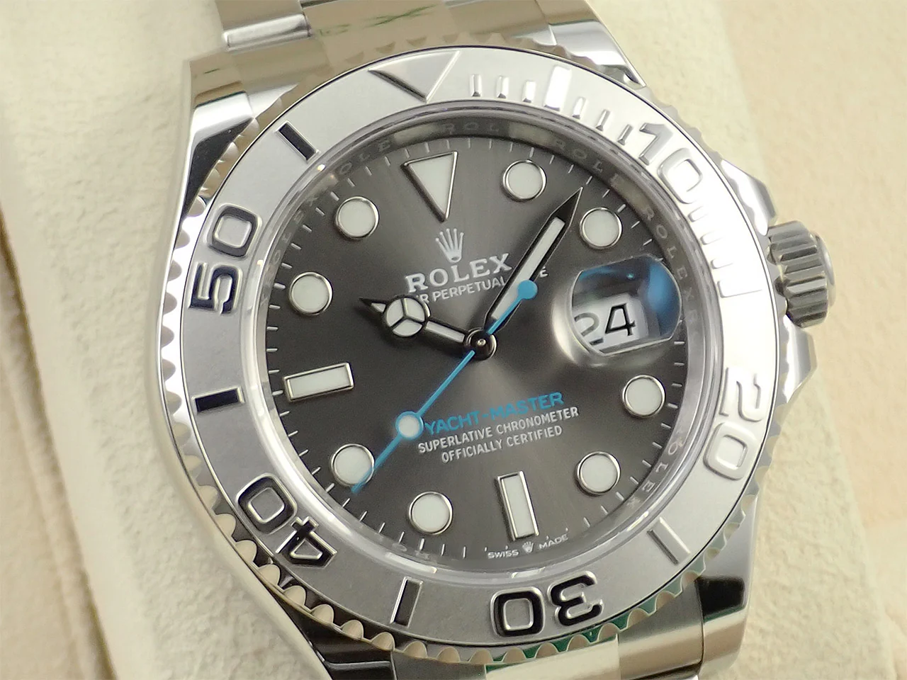ロレックス ヨットマスター40 Ref.126622 ステンレススチール/プラチナ スレート文字盤 - Image 3