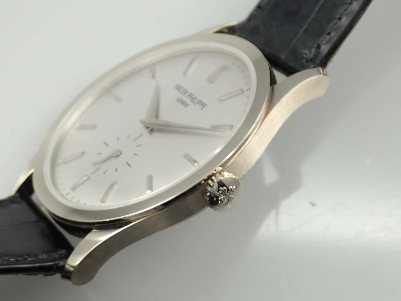 パテックフィリップ カラトラバ Ref.5196G-001 ホワイトゴールド シルバー文字盤 - Image 4