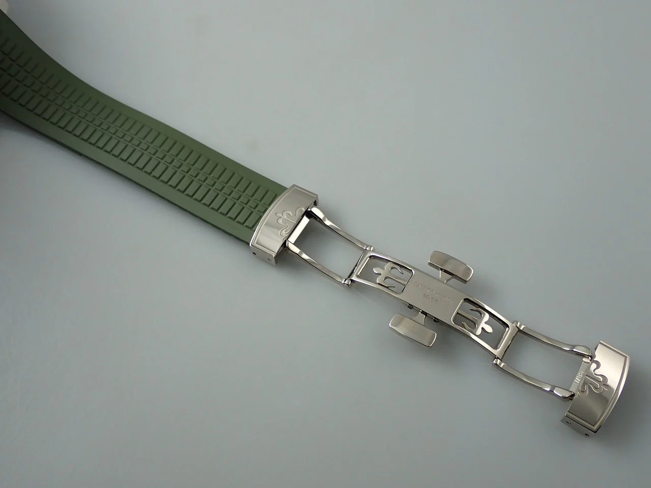 パテックフィリップ アクアノート Ref.5168G-010 ホワイトゴールド カーキグリーン文字盤 - Image 7