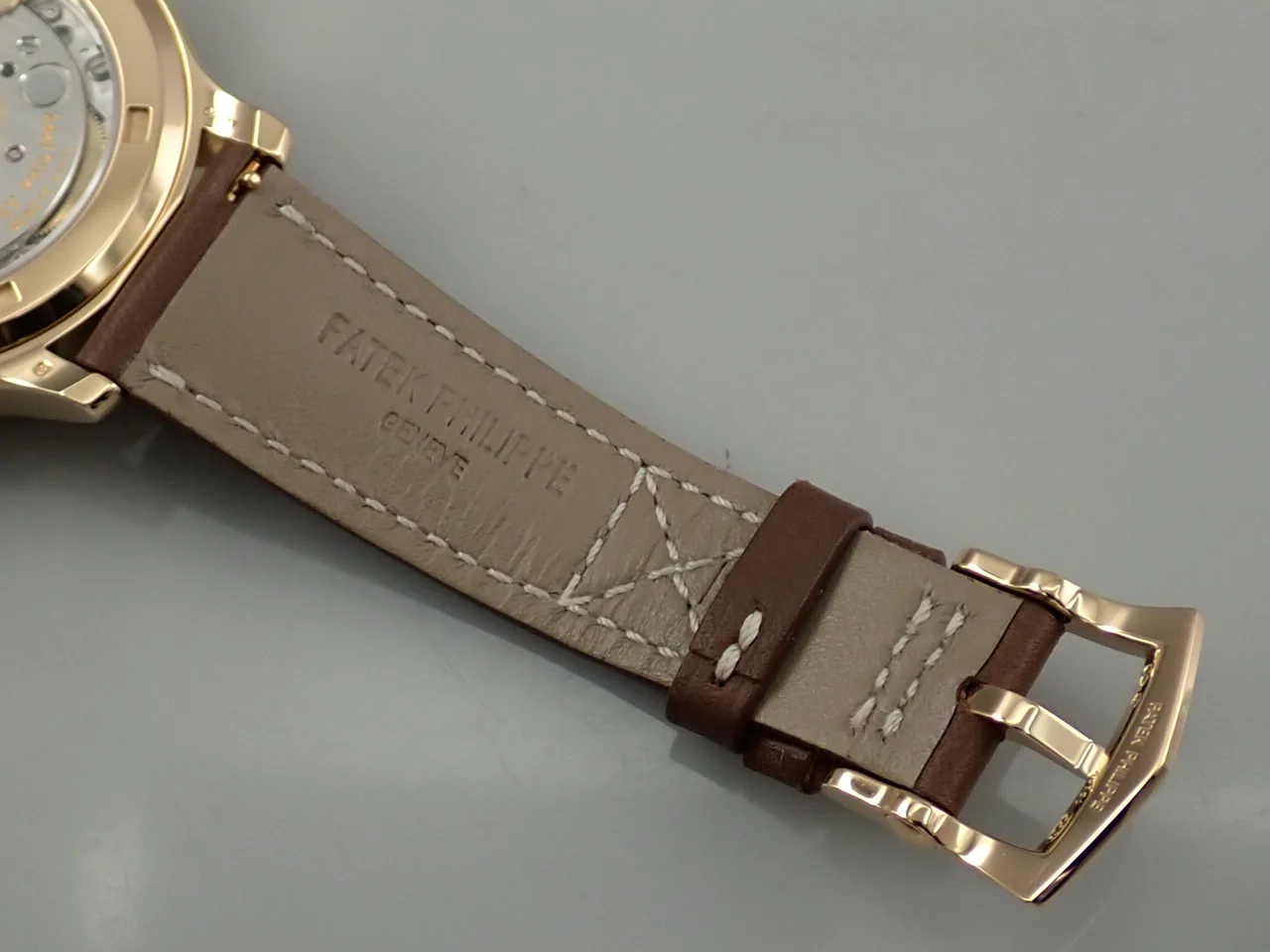 パテックフィリップ カラトラバ パイロット トラベルタイム Ref.7234R-001 ローズゴールド ブラウン文字盤 - Image 9