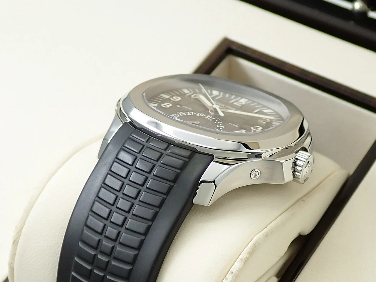 パテックフィリップ アクアノート トラベルタイム Ref.5164A-001 ステンレススチール ブラック文字盤 - Image 6