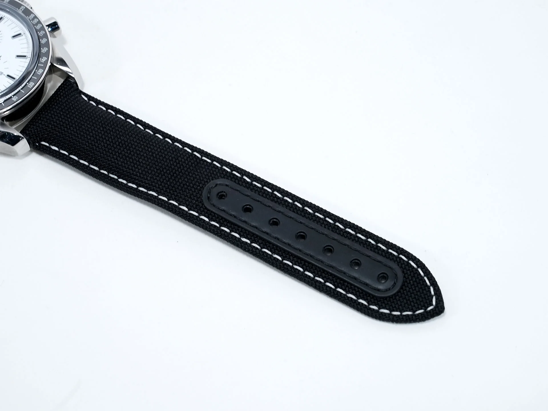 オメガ スピードマスター スヌーピー Ref.311.32.42.30.04.003 ステンレススチール ホワイト文字盤 中古 88w8c4zt - Image 10