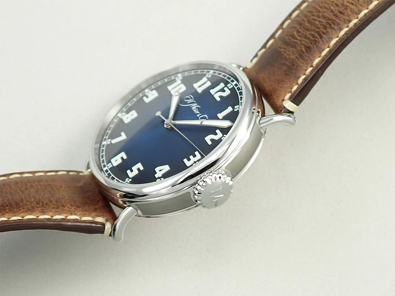 H.モーザー ヘリテージ センターセコンド Ref.8200-1201 ファンキーブルー フュメ文字盤 中古 89W84227 - Image 4