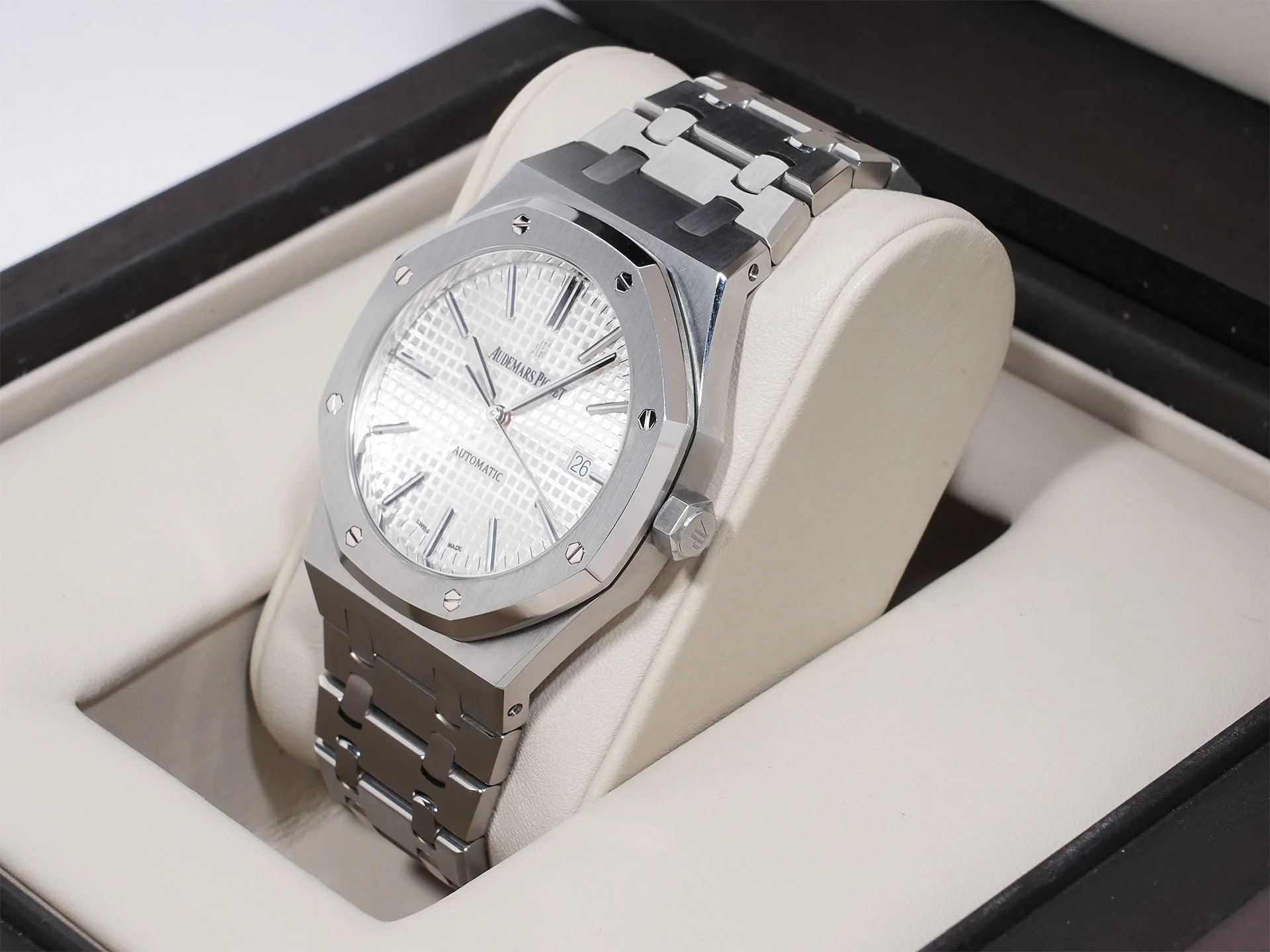 オーデマピゲ ロイヤルオーク Ref.15400ST.OO.1220ST.02 ステンレススチール シルバー文字盤 - Image 4