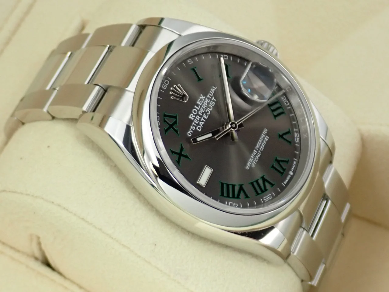 ロレックス デイトジャスト36 Ref.126200 ステンレススチール スレートローマン文字盤 オイスターブレスレット 未使用 8LPT3140 - Image 4