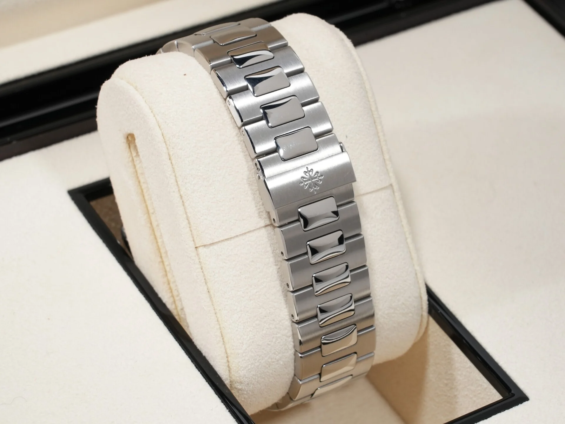 パテックフィリップ ノーチラス Ref.5711/1A-010 ステンレススチール ブルー文字盤 - Image 7