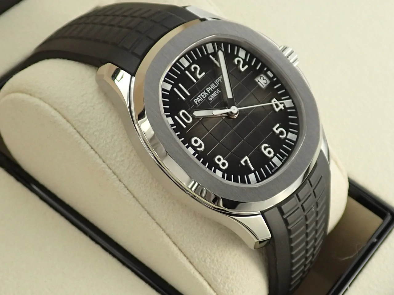 パテックフィリップ アクアノート Ref.5167A-001 ステンレススチール ブラック文字盤 - Image 5