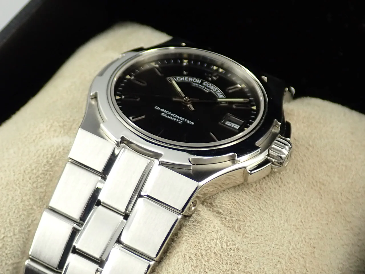 ヴァシュロンコンスタンタン オーヴァーシーズ クォーツ Ref.72050/423A-8477 グレー文字盤 中古 8ZU49948 - Image 6