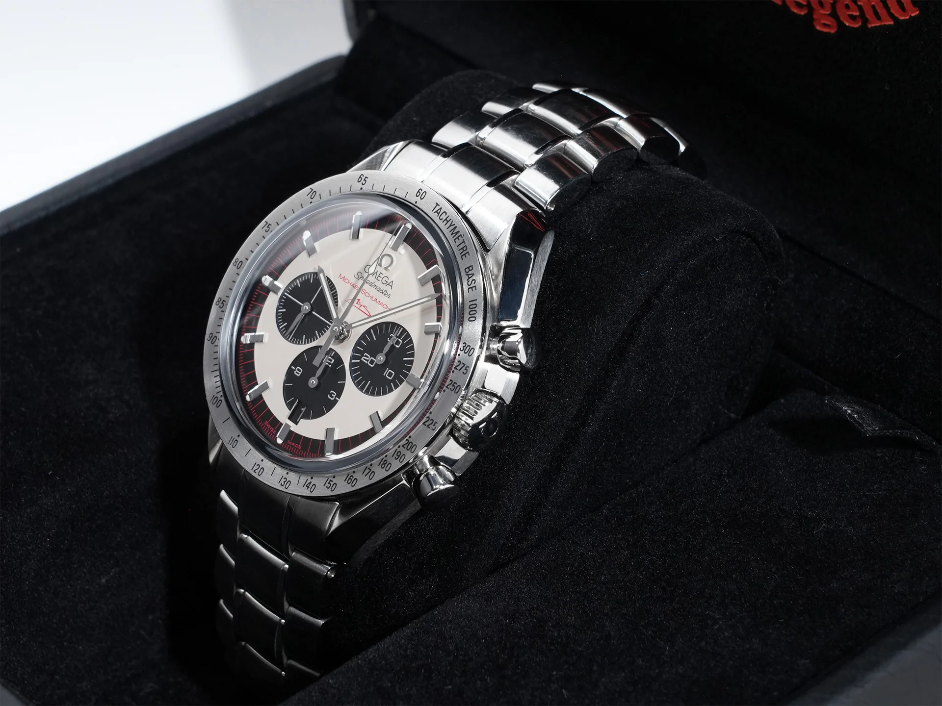 オメガ スピードマスター シューマッハ レジェンド Ref.3853.32 アイボリー×ブラック文字盤 中古 93ro395d - Image 4