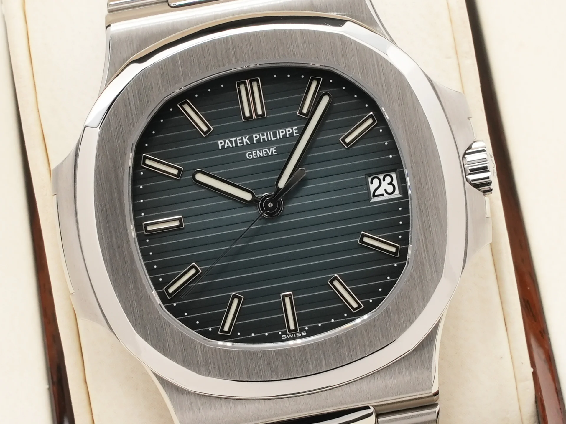 パテックフィリップ ノーチラス Ref.5711/1A-001 ステンレススチール ブルー文字盤 - Image 3