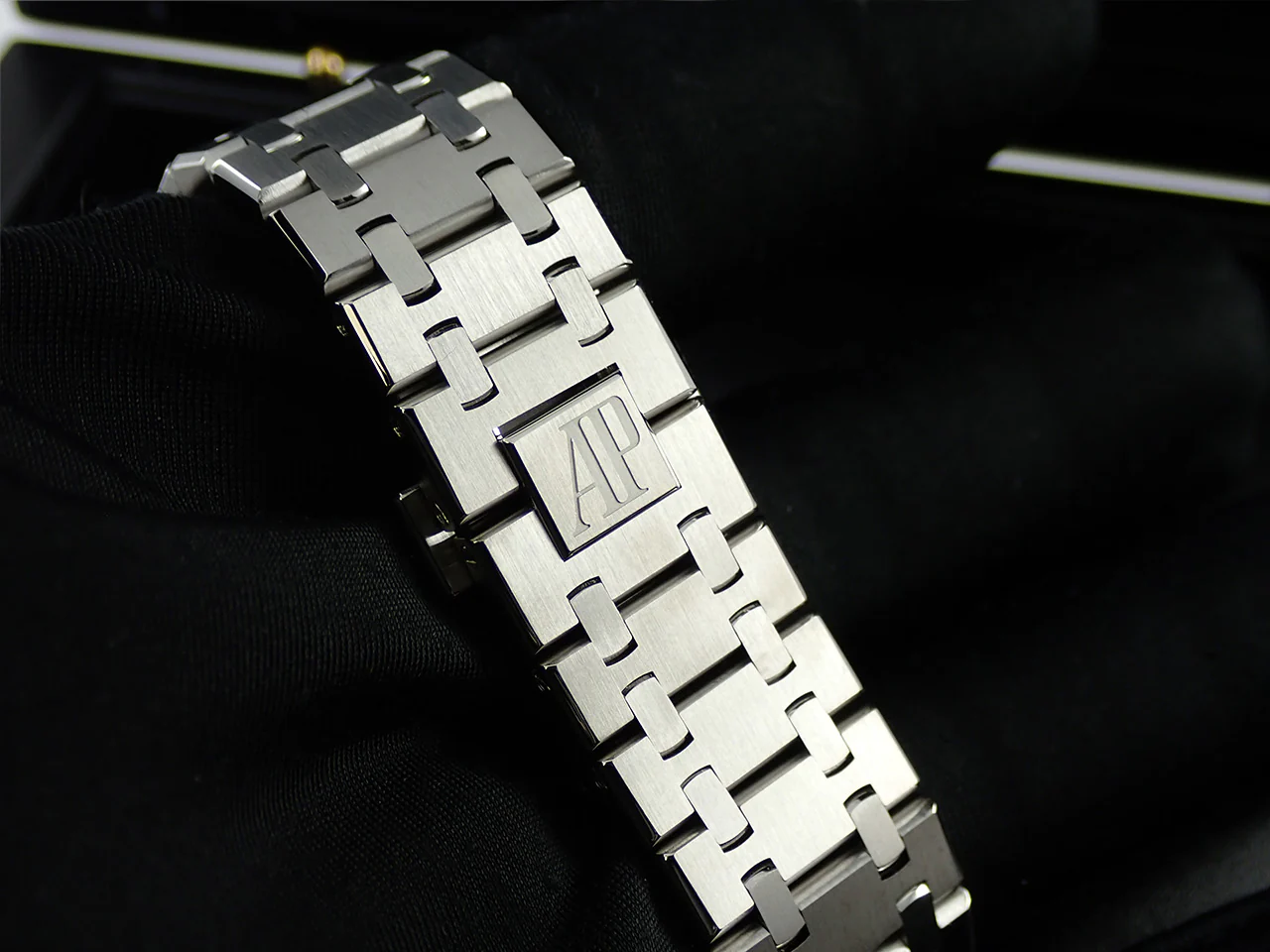 オーデマピゲ ロイヤルオーク Ref.15400ST.OO.1220ST.02 ステンレススチール シルバー文字盤 - Image 8