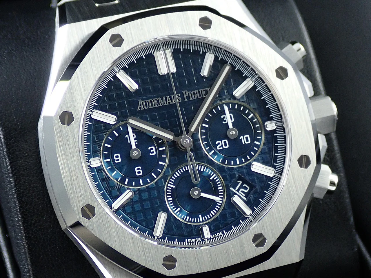 オーデマピゲ ロイヤルオーク クロノグラフ Ref.26715ST.OO.1356ST.01 ステンレススチール ナイトブルー文字盤 - Image 3