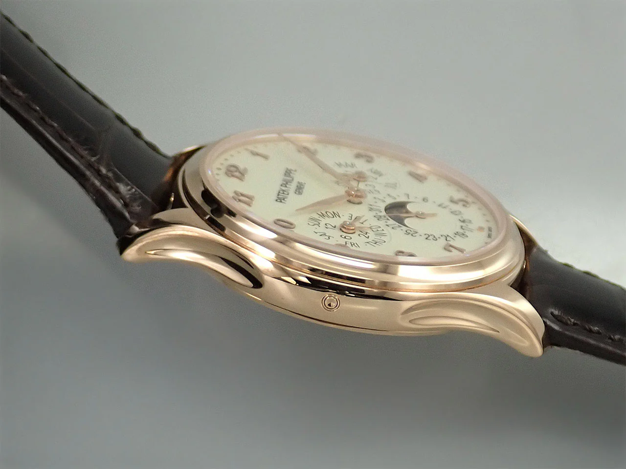 パテックフィリップ パーペチュアルカレンダー Ref.5327R-001 ローズゴールド アイボリー文字盤 - Image 5