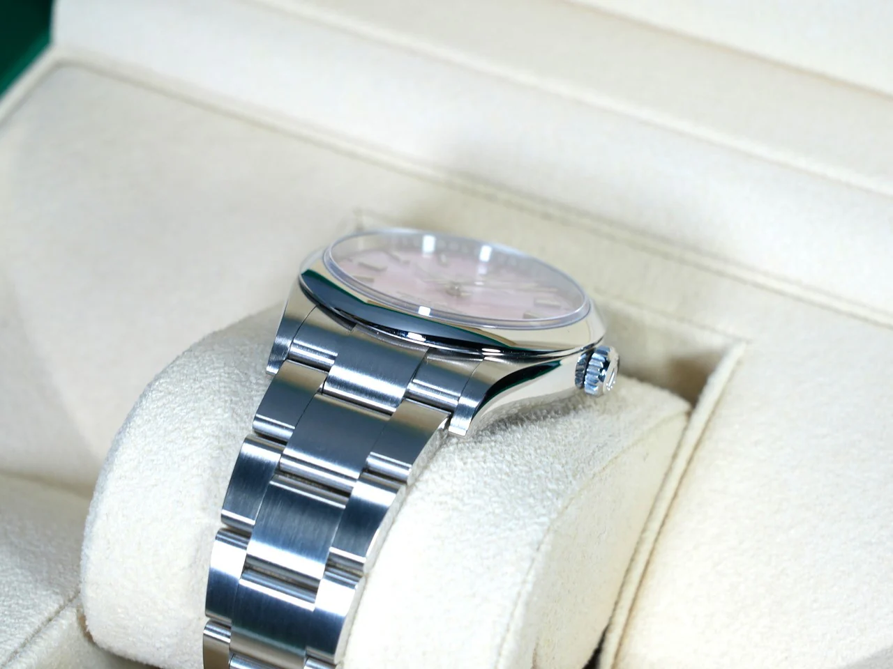 ロレックス オイスターパーペチュアル36 Ref.126000 ステンレススチール キャンディピンク文字盤 - Image 6
