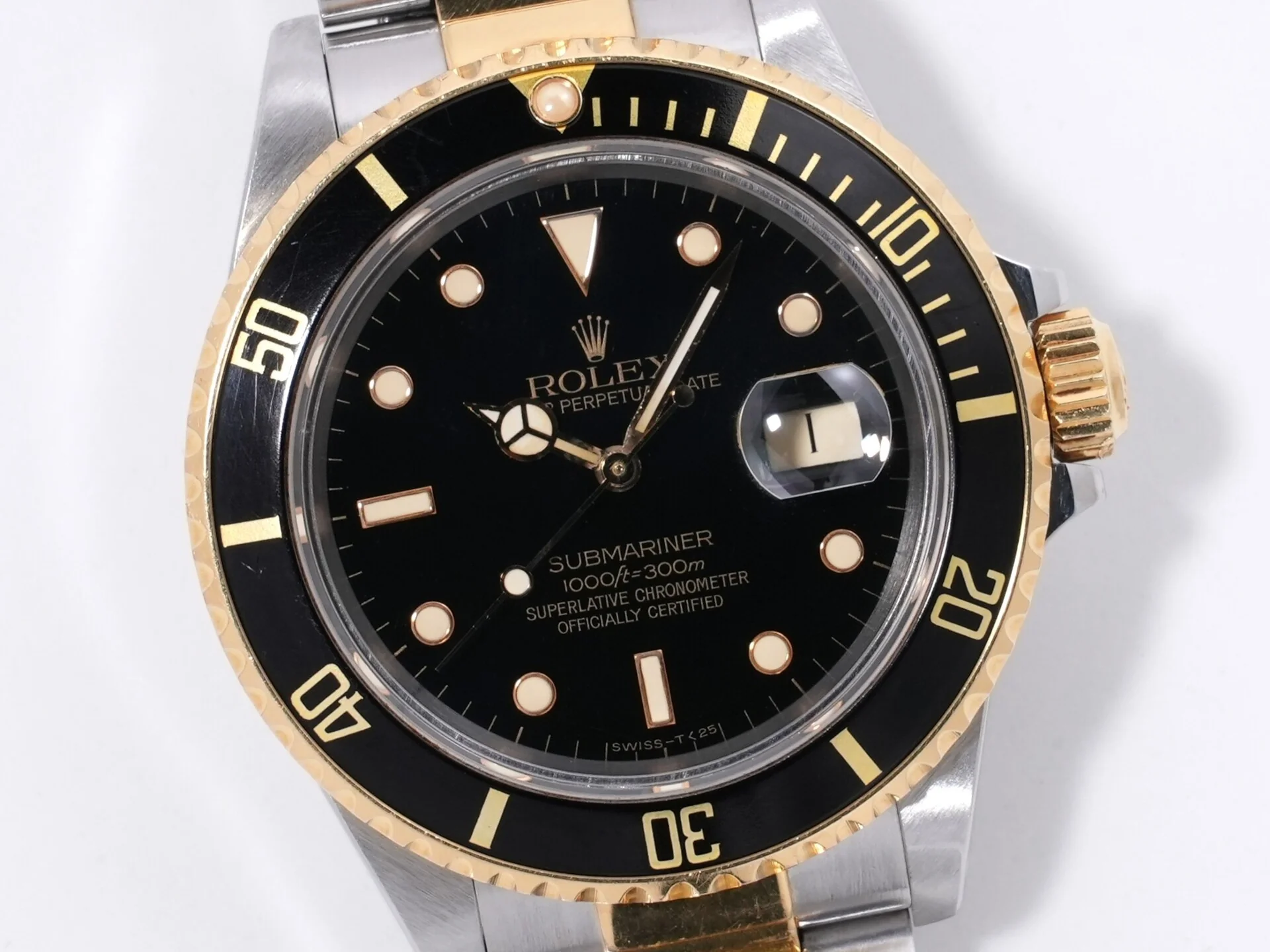 ロレックス サブマリーナー デイト Ref.16803 ステンレススチール/イエローゴールド ブラック文字盤 中古 aizv85pt - Image 3