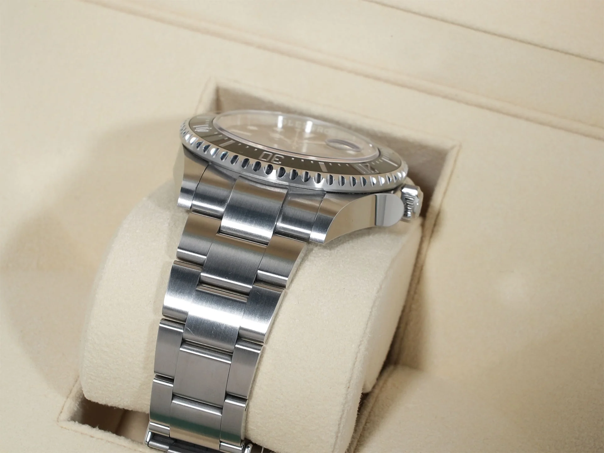 ロレックス シードゥエラー Ref.126600 ステンレススチール ブラック文字盤 - Image 6