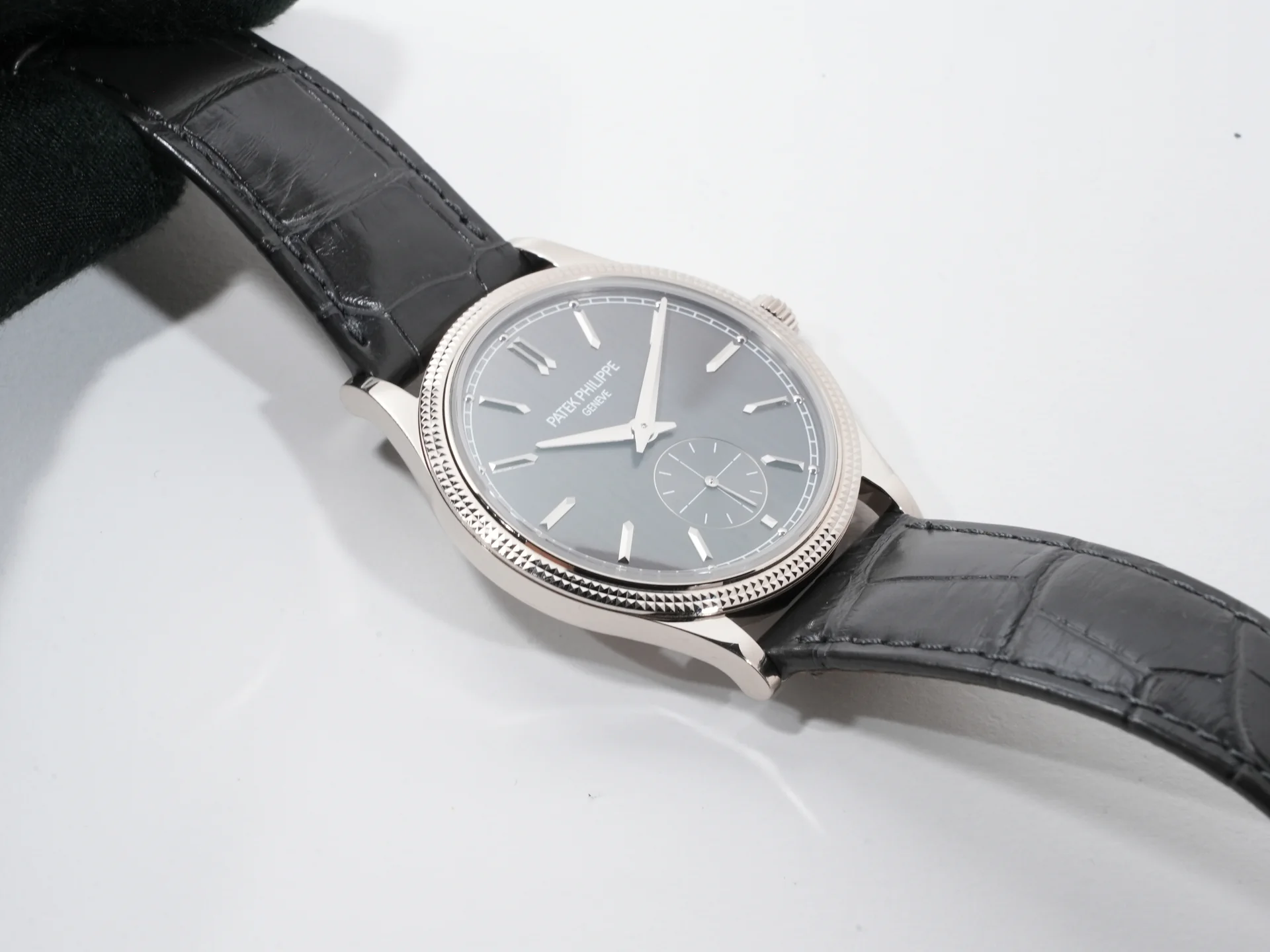 パテックフィリップ カラトラバ Ref.6119G-001 ホワイトゴールド グレー文字盤 - Image 5