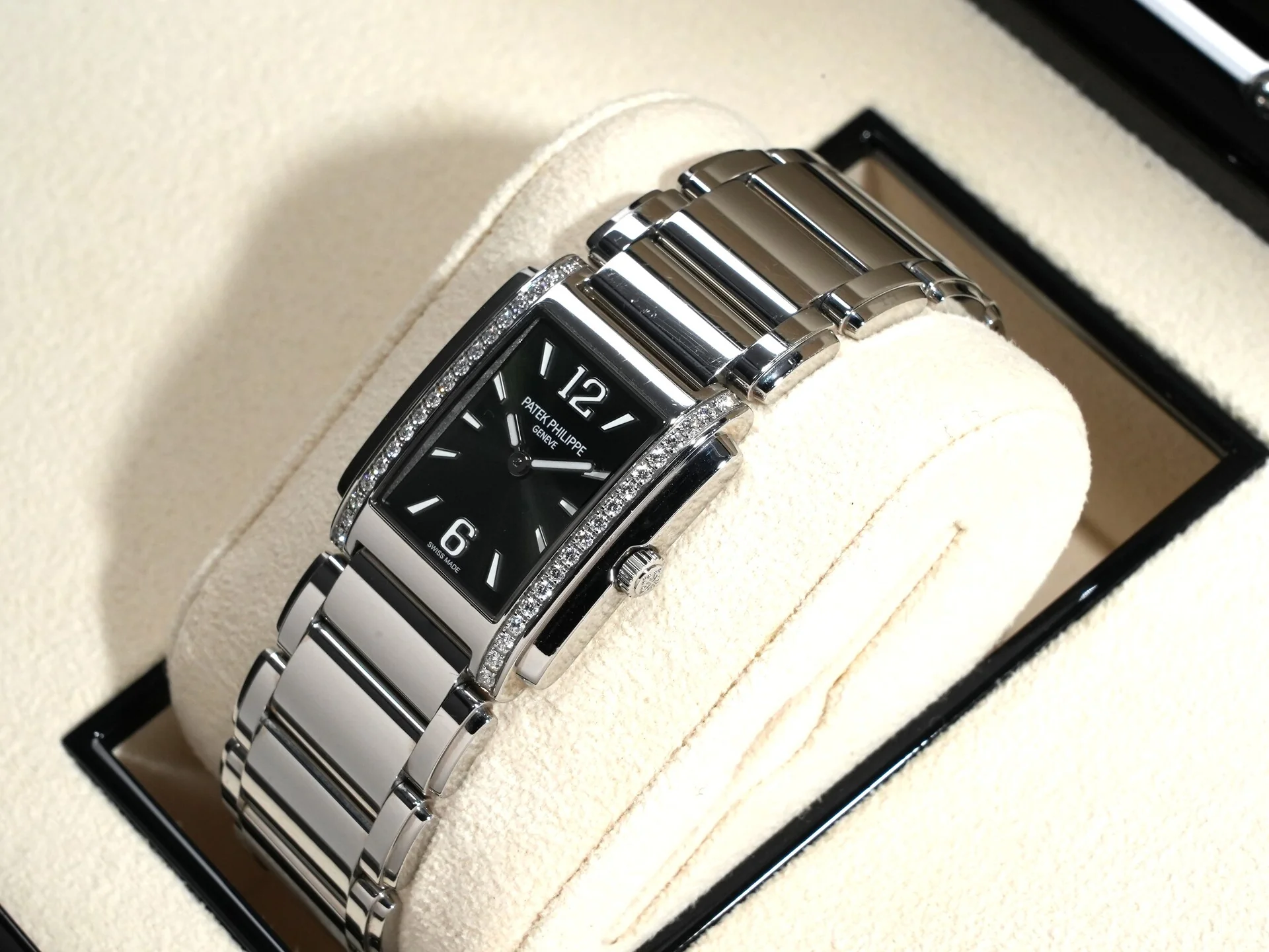 パテックフィリップ Twenty-4 Ref.4910/1200A-011 ステンレススチール オリーブグリーン文字盤 - Image 4