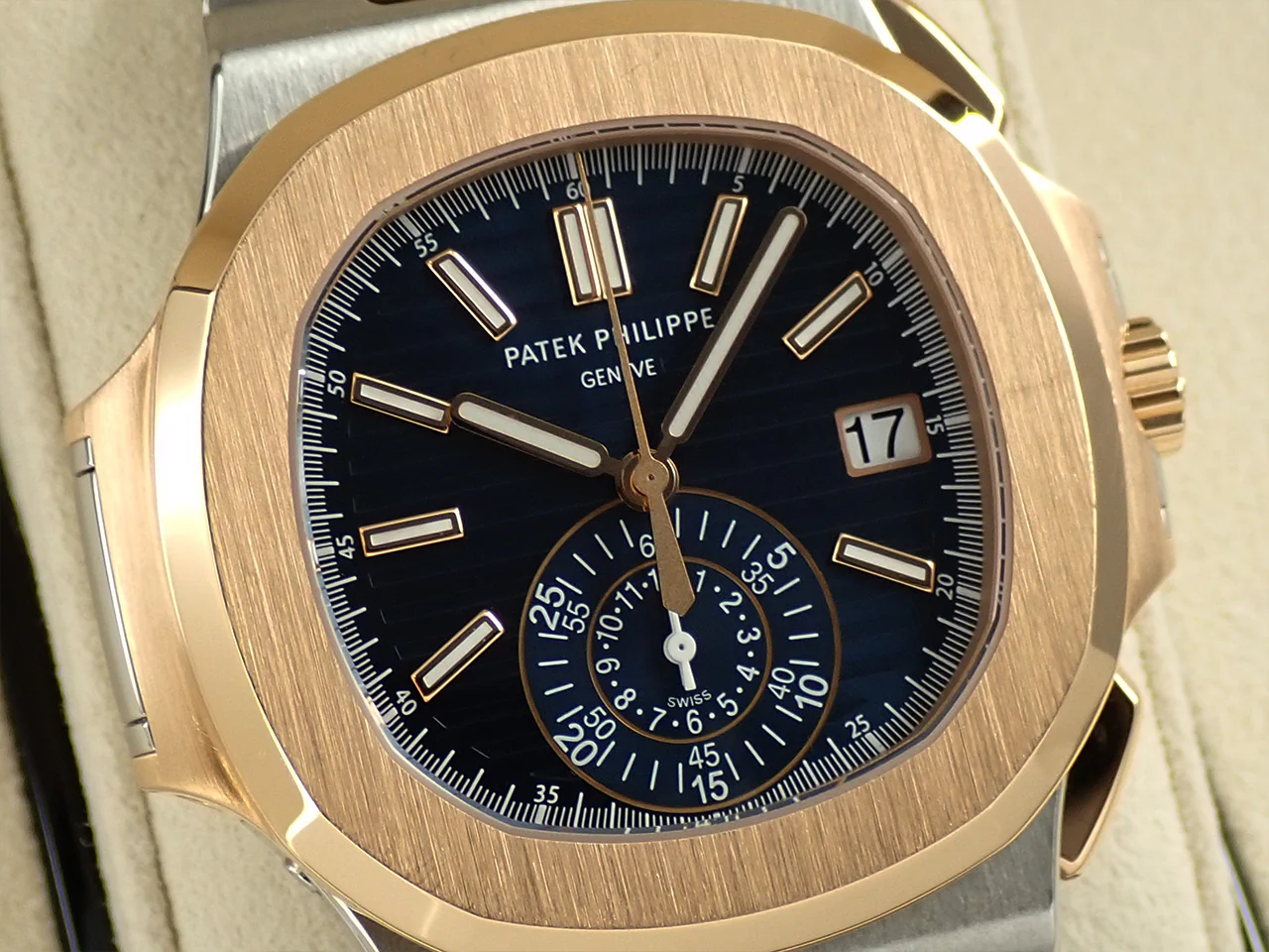 パテックフィリップ ノーチラス クロノグラフ Ref.5980/1AR-001 ステンレススチール/ローズゴールド ブルー文字盤 - Image 3