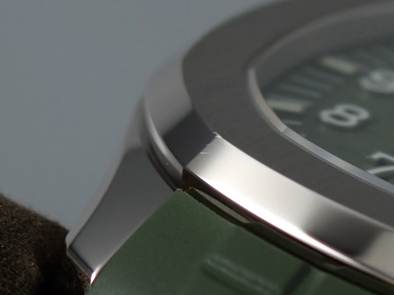 パテックフィリップ アクアノート Ref.5168G-010 ホワイトゴールド カーキグリーン文字盤 - Image 8