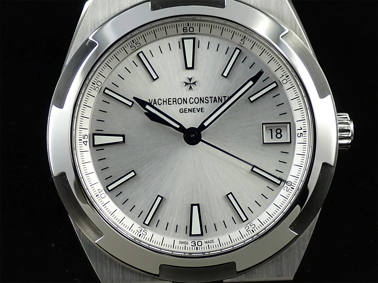 ヴァシュロンコンスタンタン オーヴァーシーズ Ref.4500V/110A-B126 シルバー文字盤 美品 CCXJ9099 - Image 3