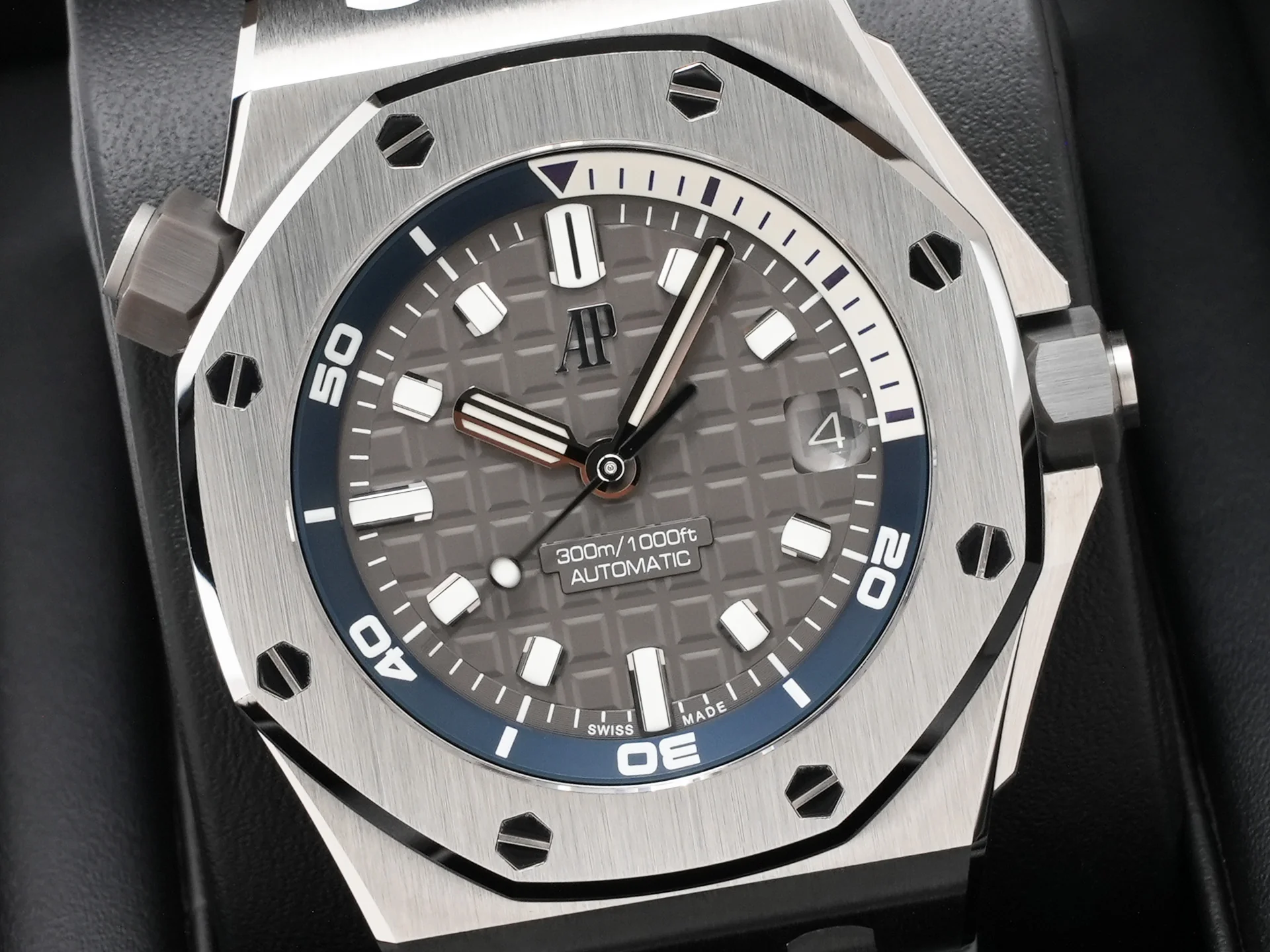 オーデマピゲ ロイヤルオーク オフショア ダイバー Ref.15720ST.OO.A009CA.01 ステンレススチール グレー文字盤 - Image 3